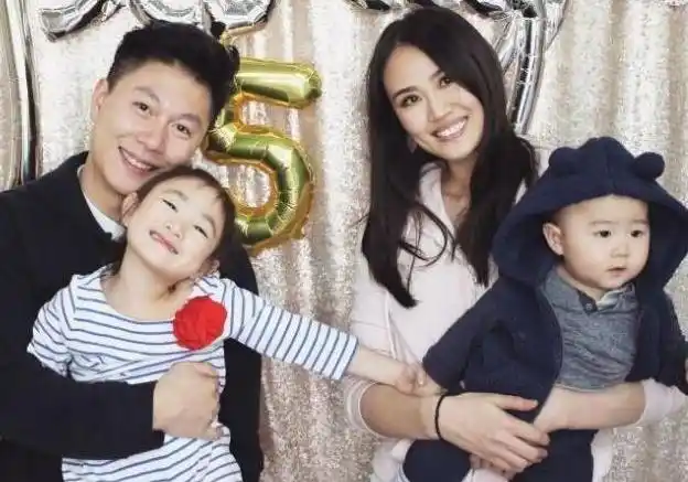 日久生情娱乐圈夫妻_娱乐圈之一见钟情_一见钟情明星夫妻