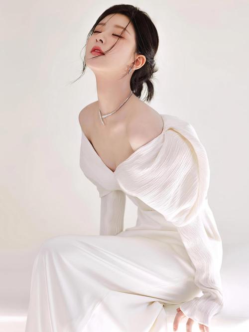 植物的睡眠阅读题三年级_圣农人力资源_娱乐圈哪个胸最美