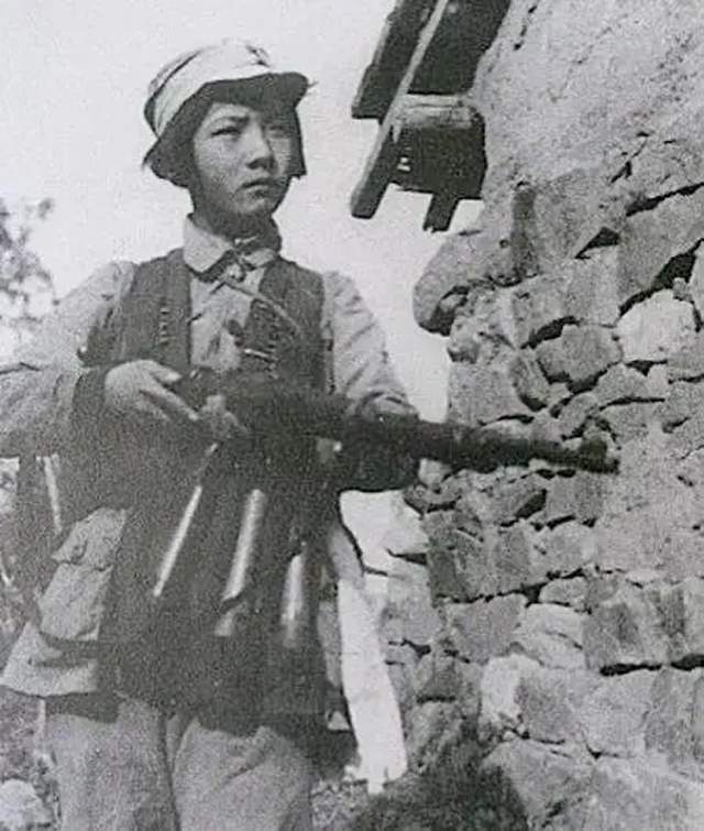 医美网红脸_当过兵的女明星_影视剧女兵形象