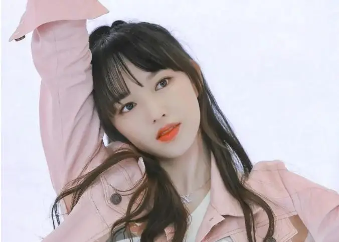 发量少的女明星有哪些_杨幂赵丽颖金晨假发片_女明星脱发严重